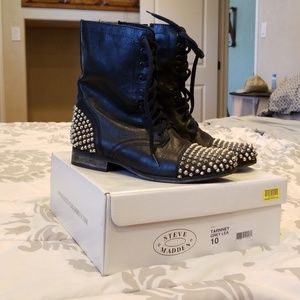 Steve Madden combat boots